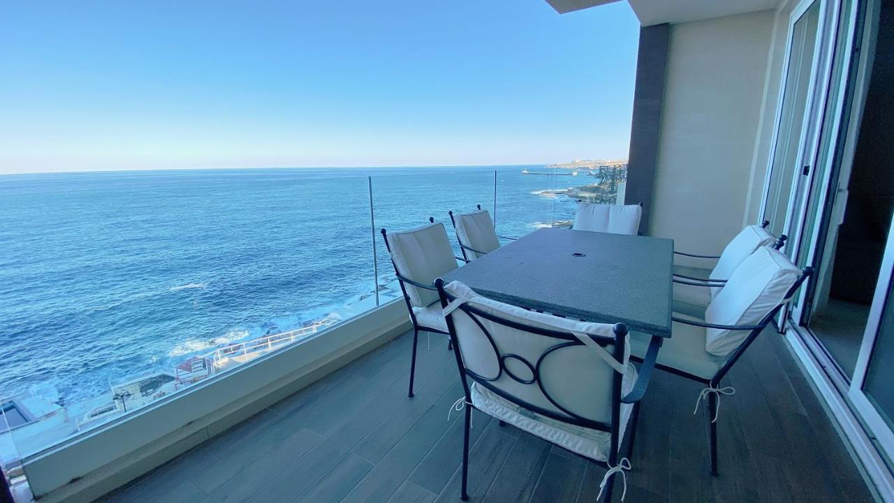 Quisisana - Cast Renting * Sliema