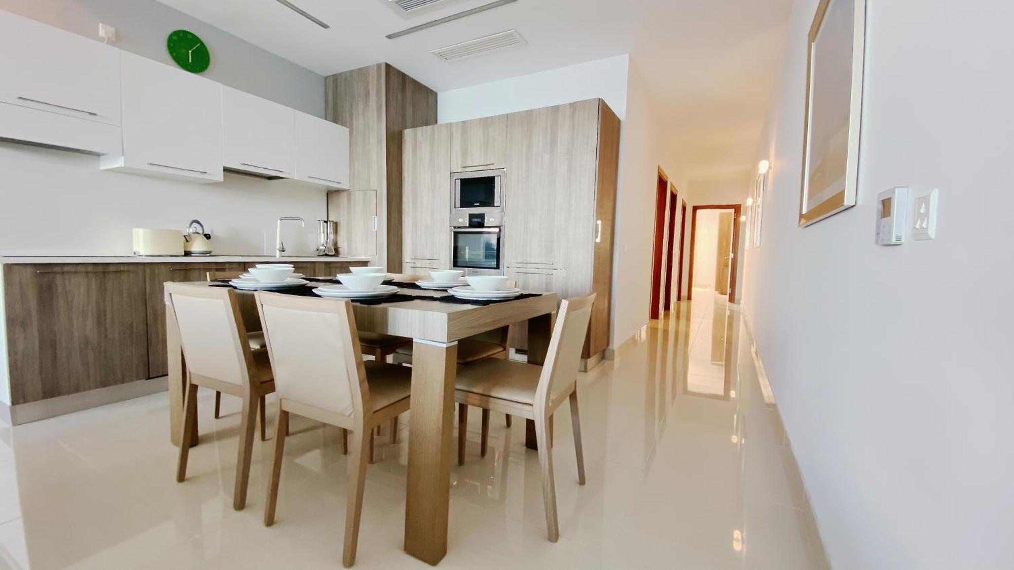 Quisisana - Cast Renting Sliema