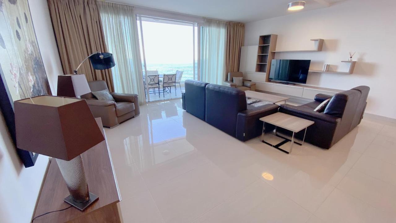 Quisisana - Cast Renting