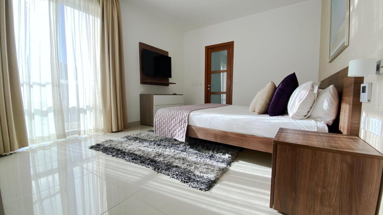 Quisisana - Cast Renting Lägenhet